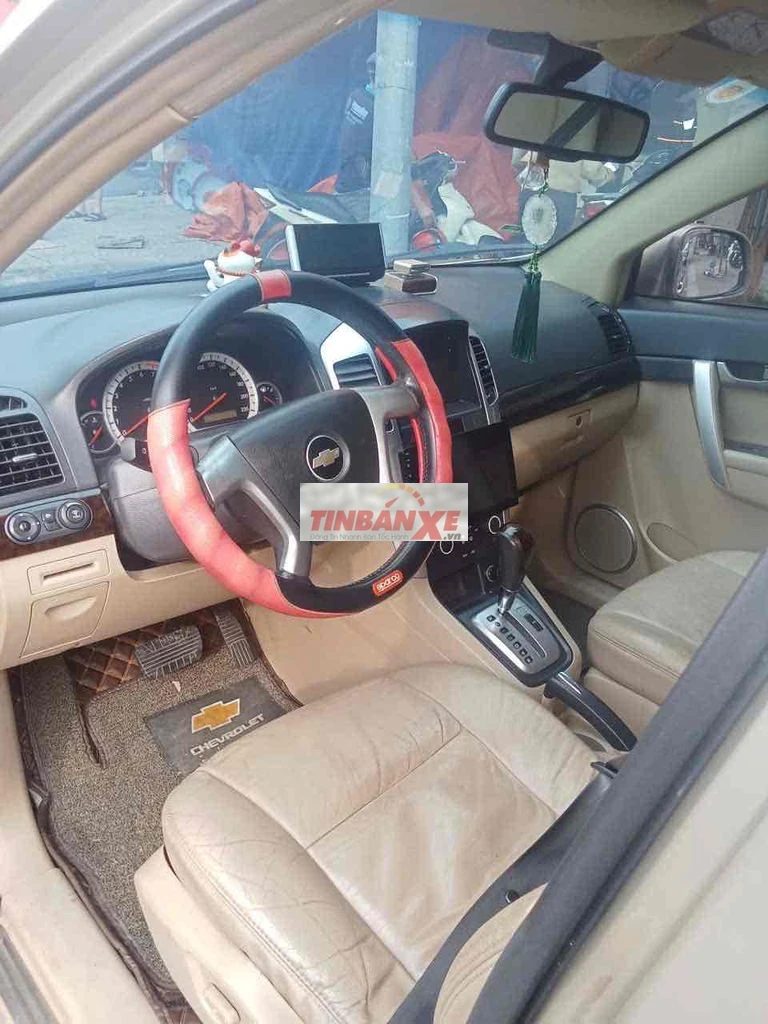 Chevrolet Captiva số tự động Vàng cát
