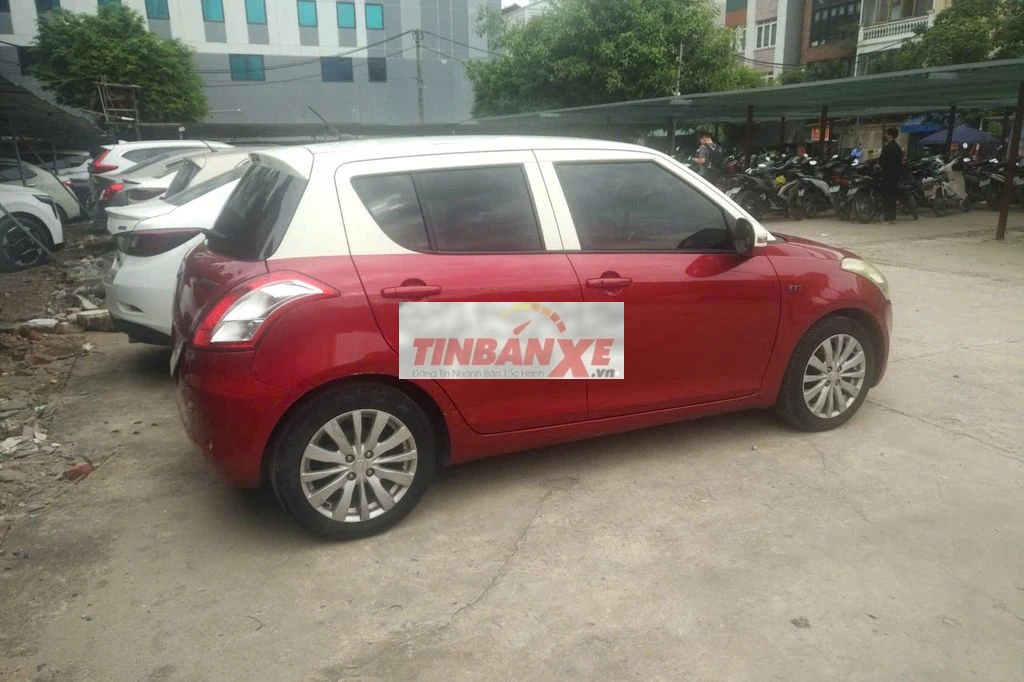 Suzuki Swift 2014 Đỏ-Trắng 10 vạn km