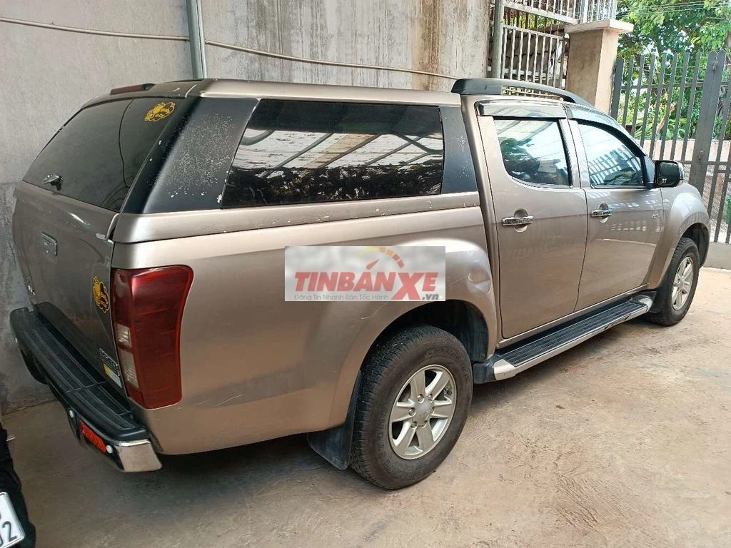 Isuzu D-Max 2015 Vàng cát Số sàn
