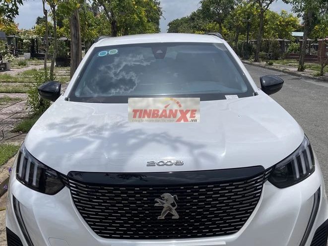 Peugeot 2008 GT line 27.000 km Trắng