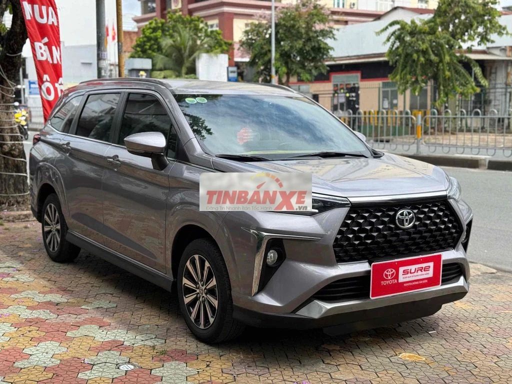 Veloz Cross CVT 2024 -giá còn giảm