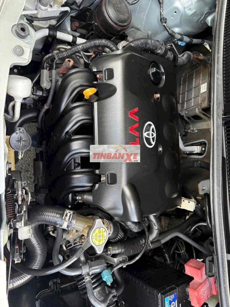 Toyota Yaris 2011 Bạc
