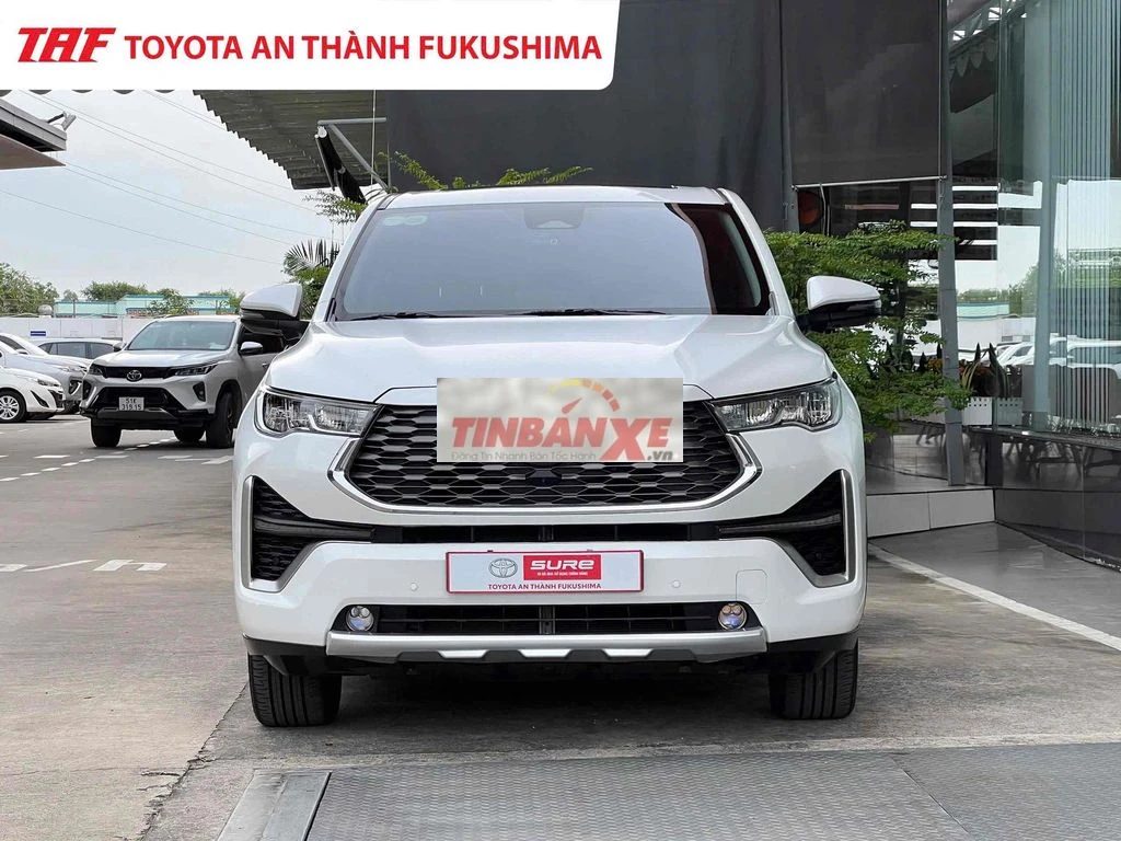 Toyota Innova Cross Hybrid 2025 25.000km