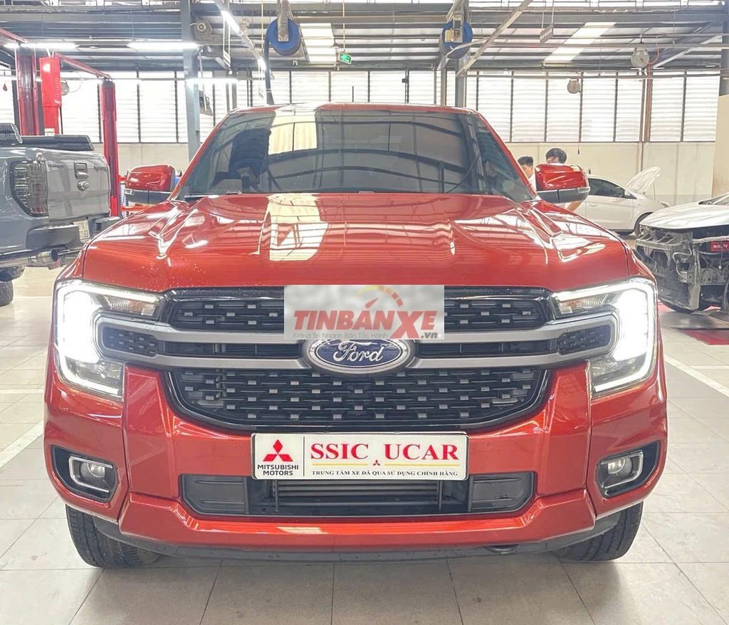 Ford Ranger XLS 4x4 - 2 cầu 2023 49.000 km Đỏ