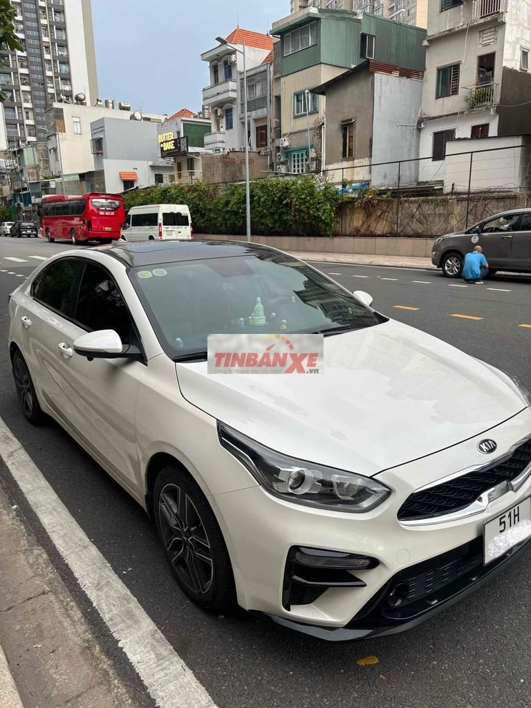 Kia Cerato 2020 1.6 AT Luxury - 19000 km