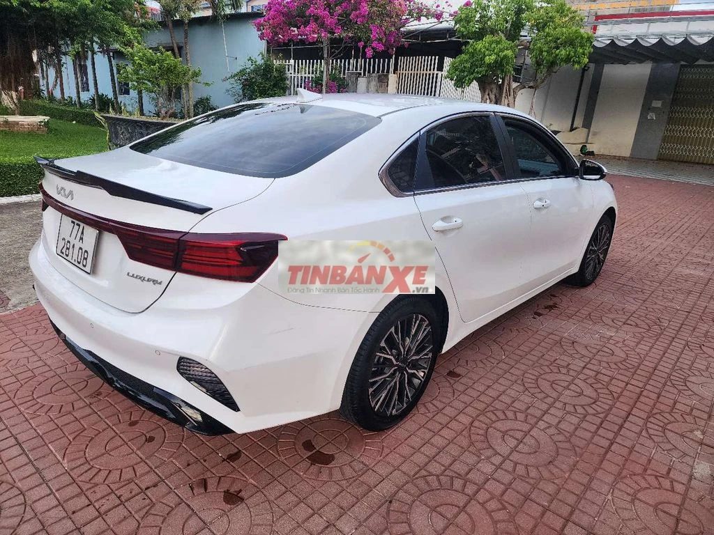 Kia K3 Luxury 2022 Trắng Tự động 45.000 km