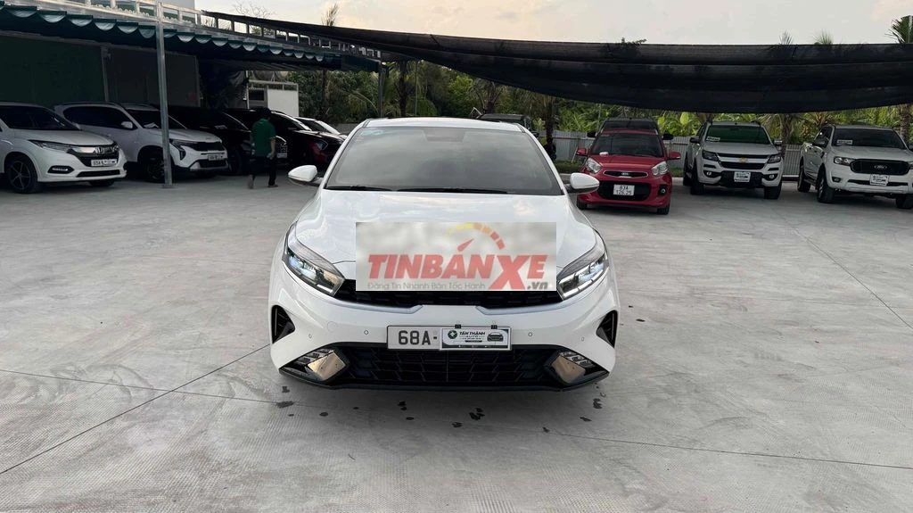 KIA K3 Premium 2.0 AT 2024 Trắng 9.700km