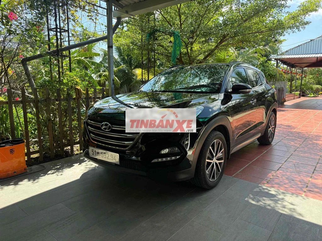 Hyundai Tucson 2016 bản đặt biệt ( ko tiếp lái )