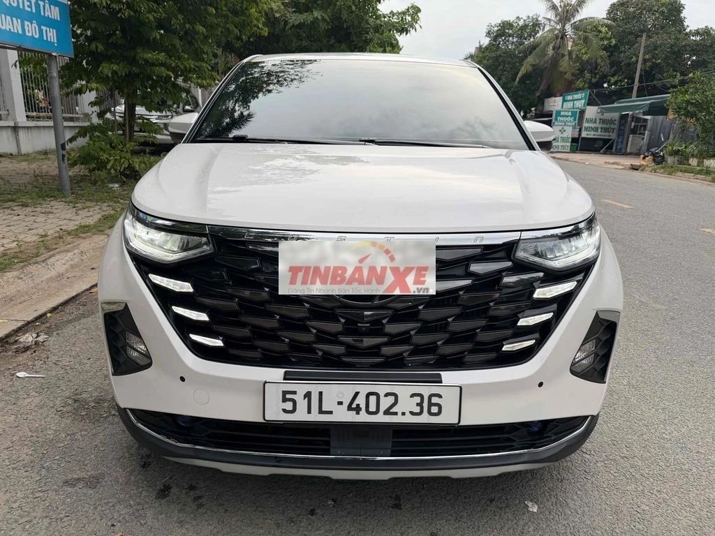 Hyundai Custin 1.5 đặc biệt 2023