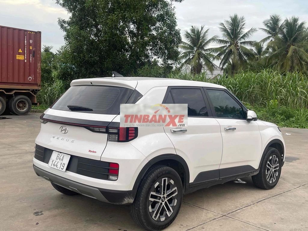 Hyundai Venue 2024 Trắng 38.000 km