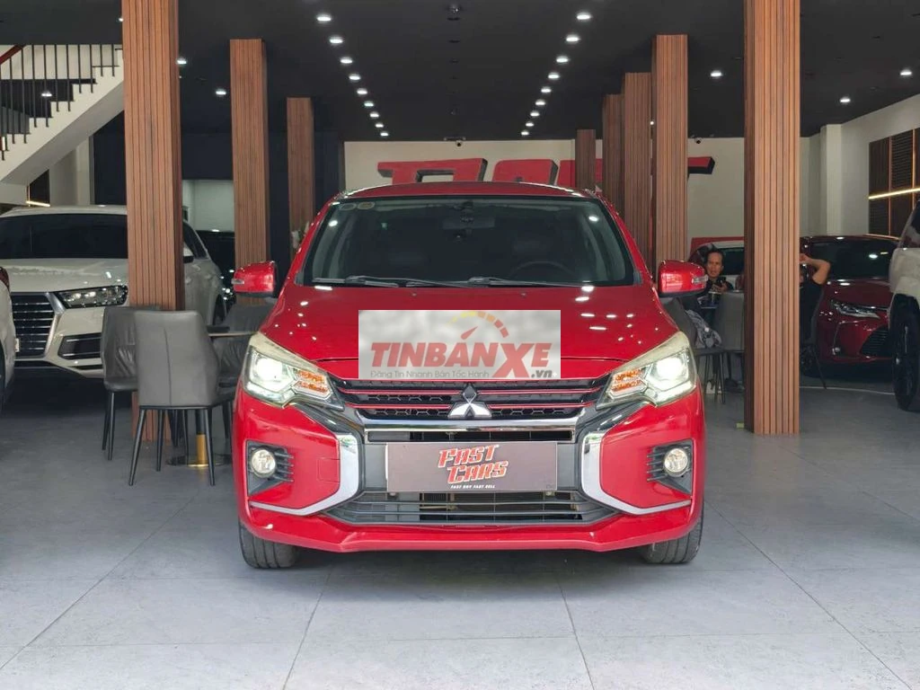 Mitsubishi Attrage 2020 Premium 1.2CVT,màu đỏ,3v2