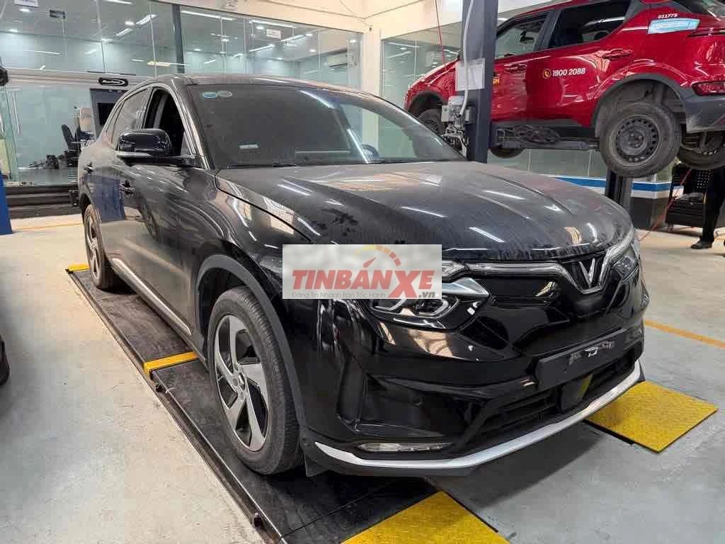 VF8 Eco SDI 2023 xe đẹp đi kỹ-Sẵn hồ sơ giao ngay