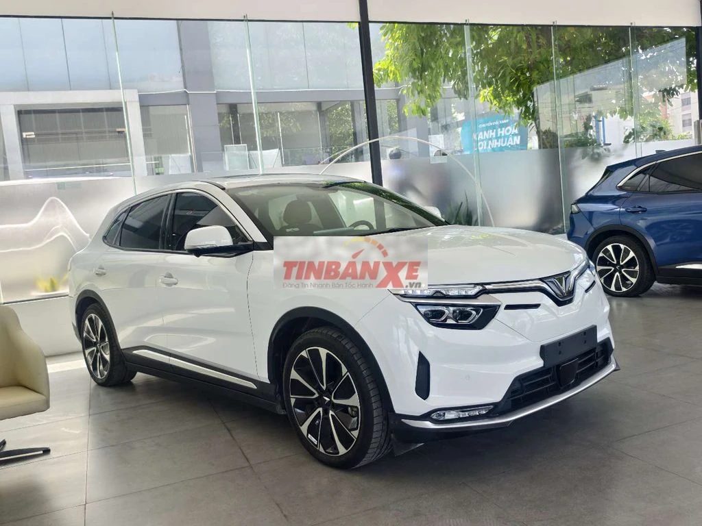 VinFast VF8 PLUS SDI 2023 Trắng ngọc 54.894 km