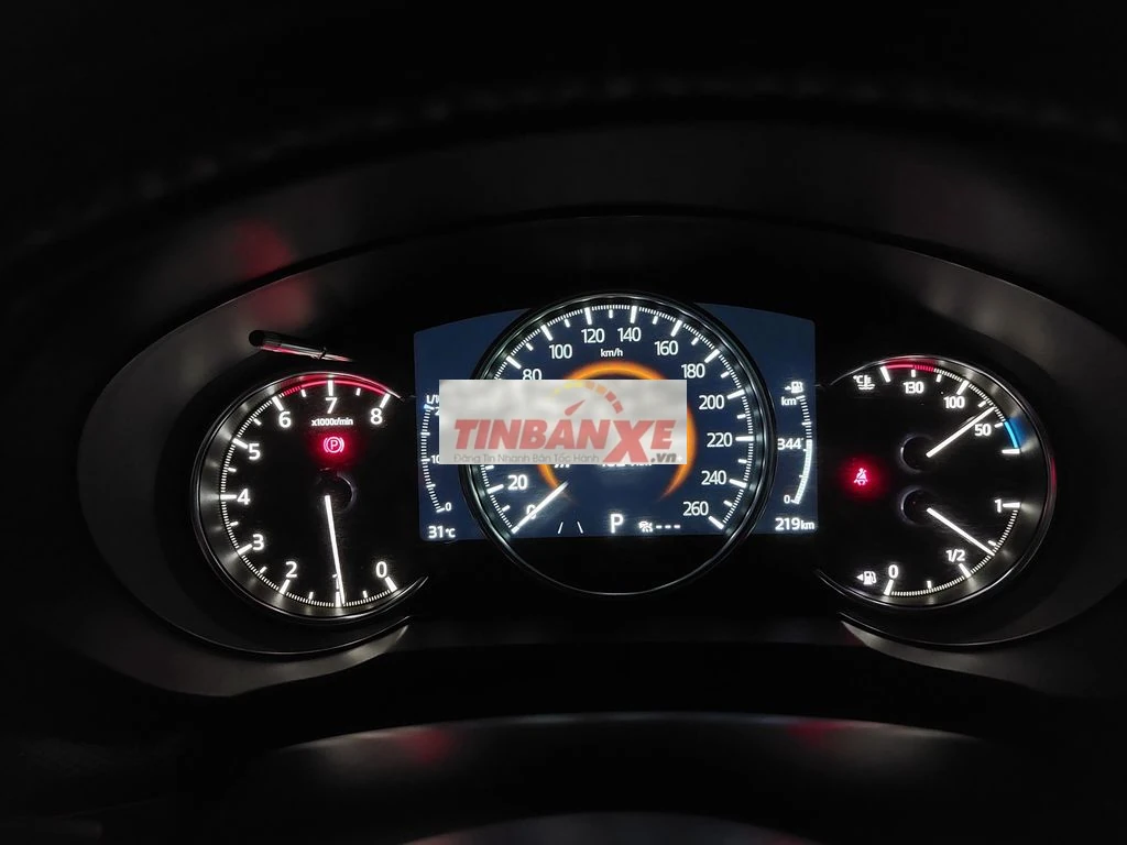 Mazda CX8 AWD Signature 2025 Trắng 300 km