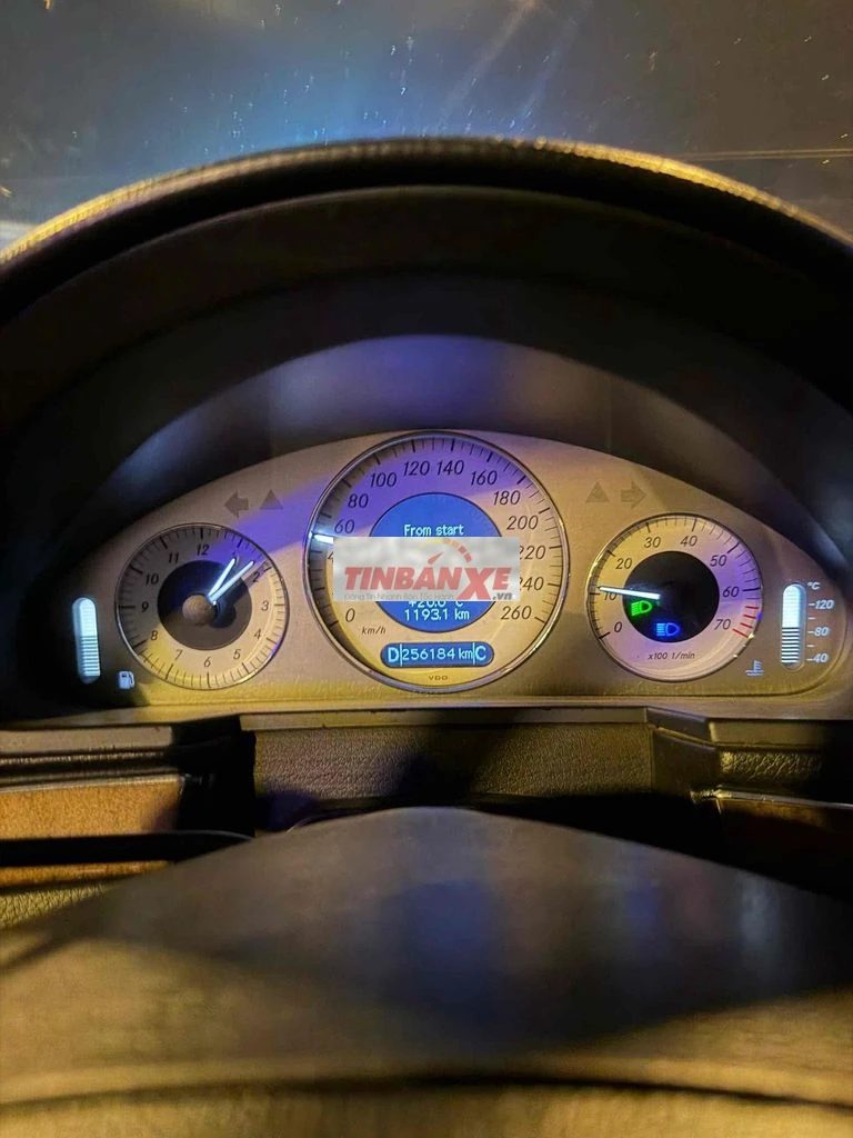 Mercedes E200 Compressor 2008 Đen 256184 km