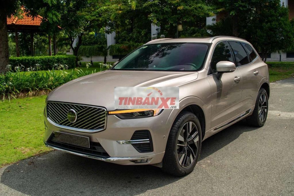 Volvo XC60 Ultra model 2026 siêu lướt 8.800km