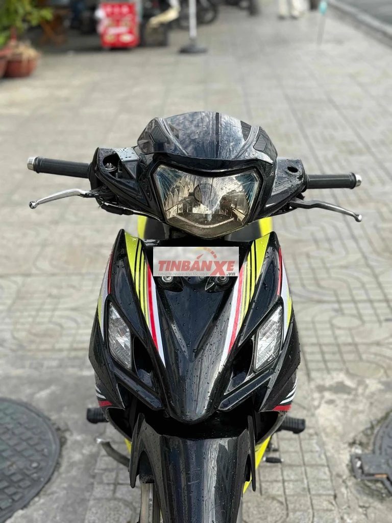 Suzuki Axelo Đen, Vàng cũ