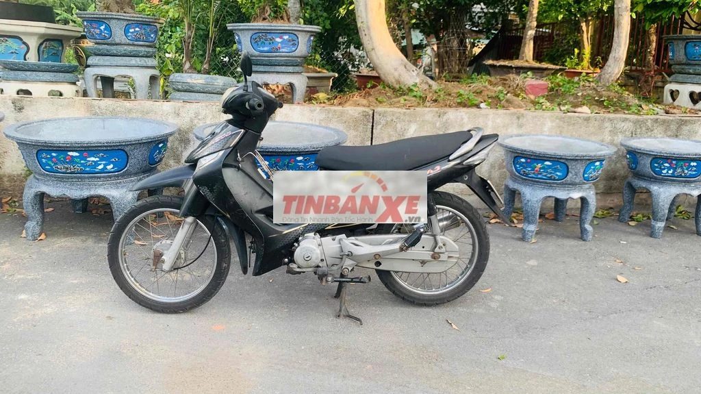 Suzuki Revo Đen