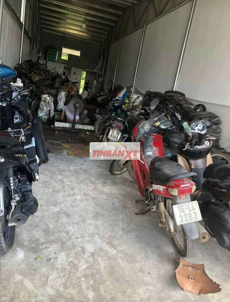 Mua xe hư hỏng nặng cũ nát