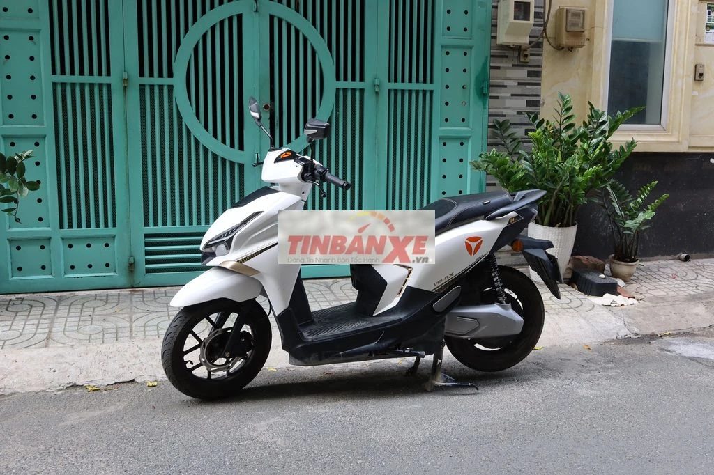Xe máy điện Yadea Velax H 2025 Trắng 7.000km