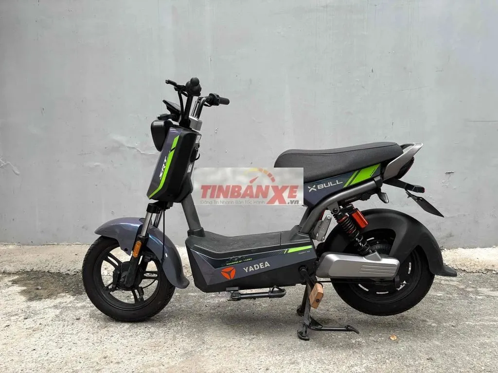 Xe máy điện Yadea X-Bull Xám Đã sử dụng