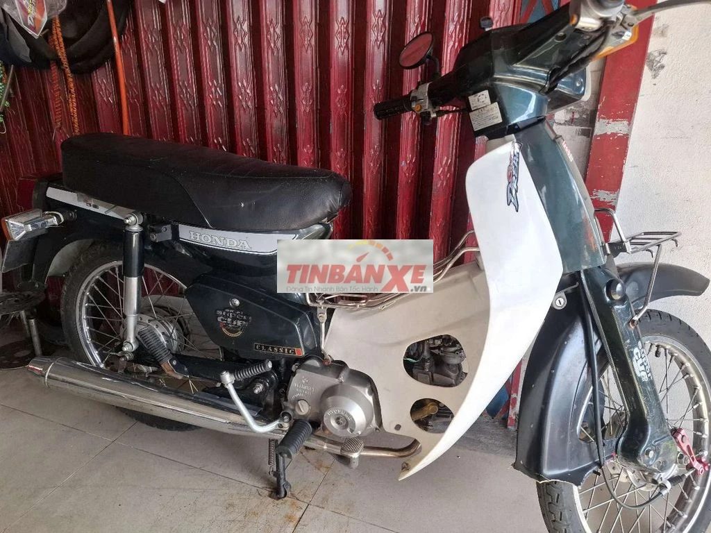 Honda Super Cub 50cc Xanh đen, Trắng