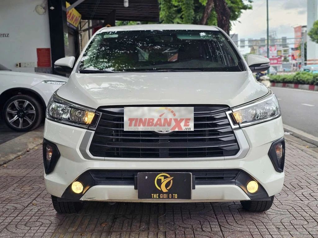 Toyota Innova 2.0 MT 2020 Trắng Số sàn