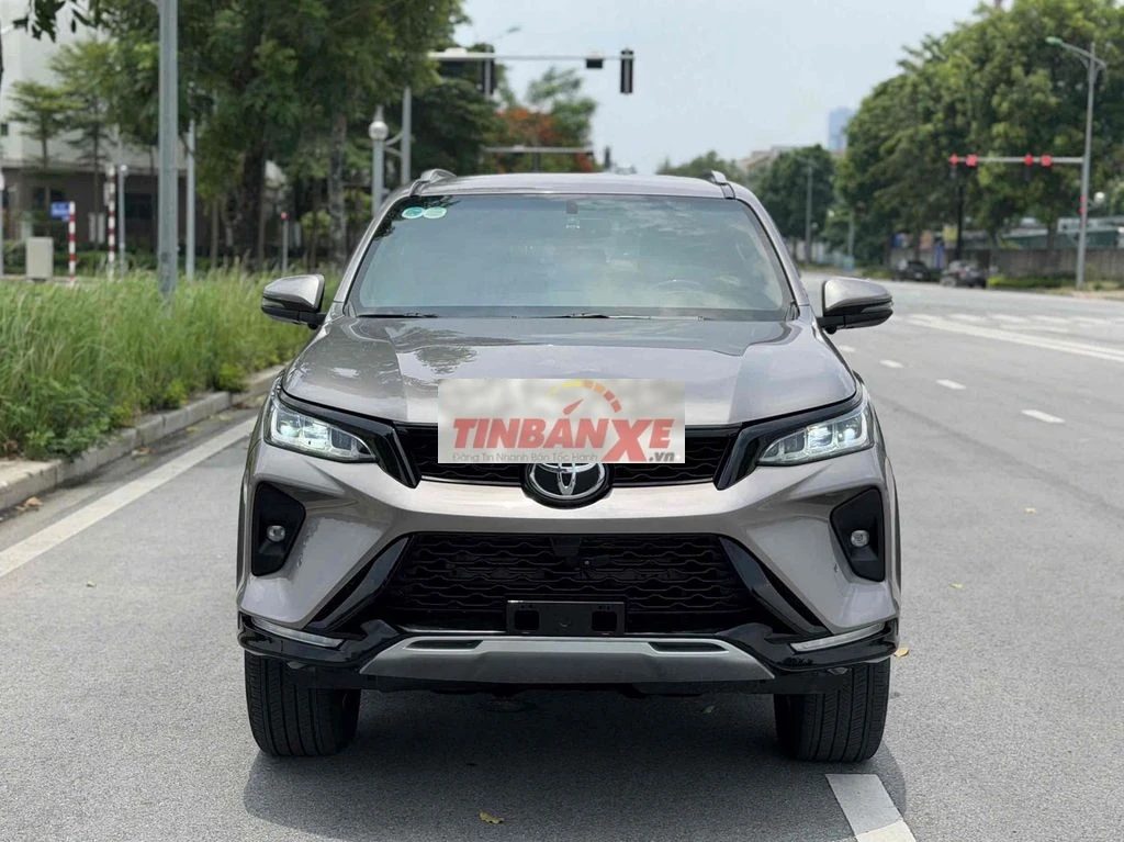 Toyota Fortuner Legender 2022 2.4L 4x2 AT Nâu
