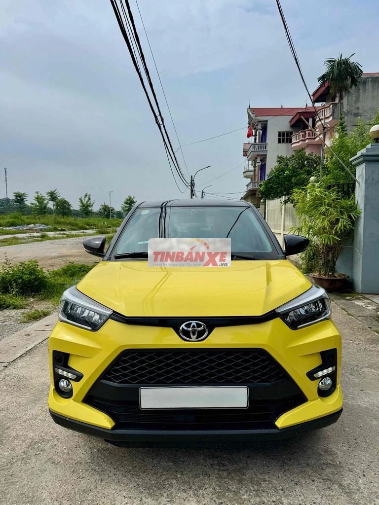 Toyota Raize 2023 Vàng 30000 km