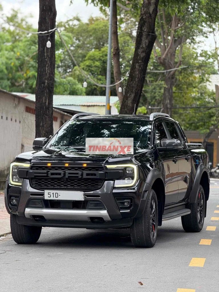 Ford Ranger Wildtrak 2023 2 cầu Đen BSTP