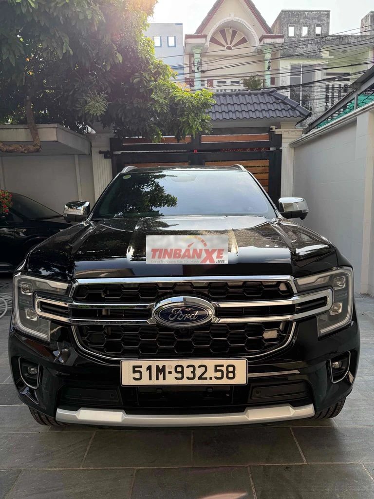 Ford Everest 2025 Titanium Plus 2.0L 4x4 AT