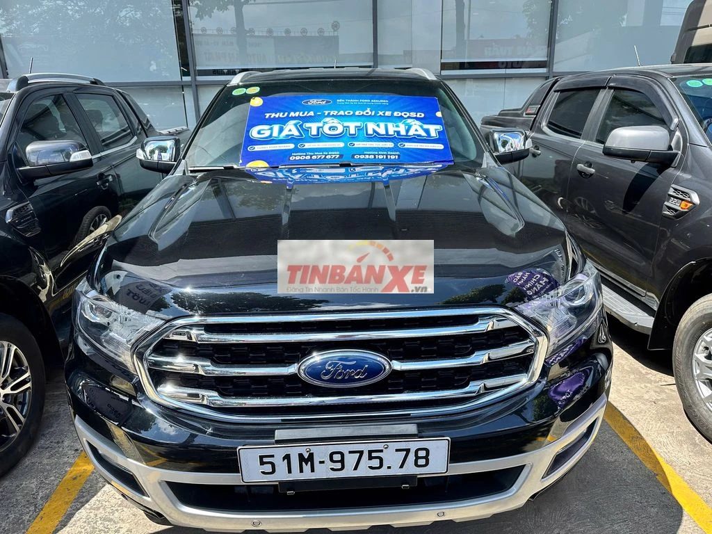 Ford Everest Titanium 2019 bảo hành 2027, vay 75%