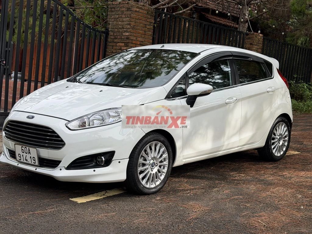 Ford Fiesta 2014 1.0 Tubo Trắng Tự động