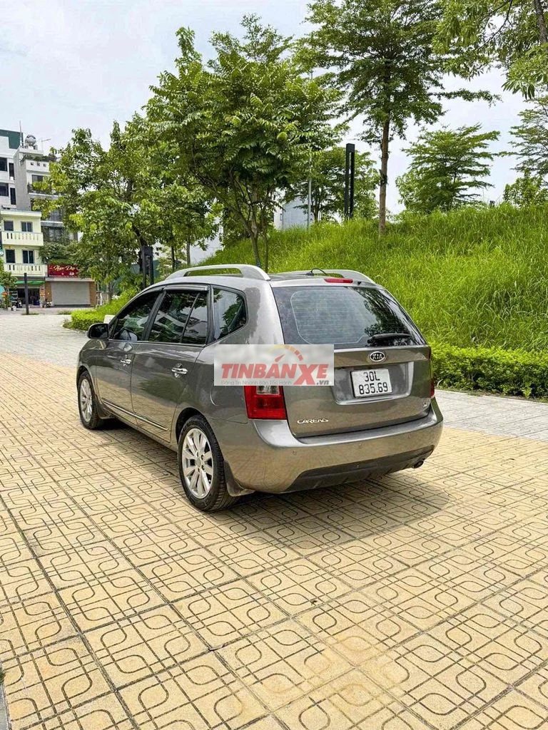 Kia Carens 2011 MPV bản full xám