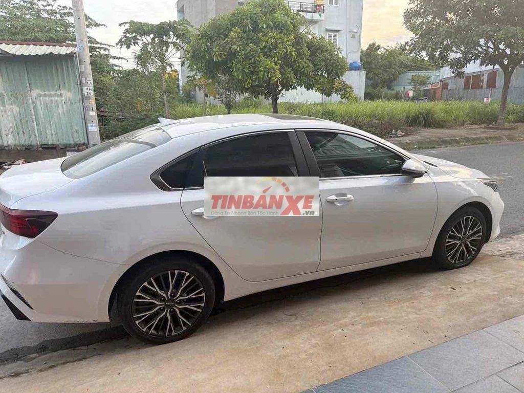 Kia K3 Luxury 2022 Trắng 56.733 km Tự động Xăng