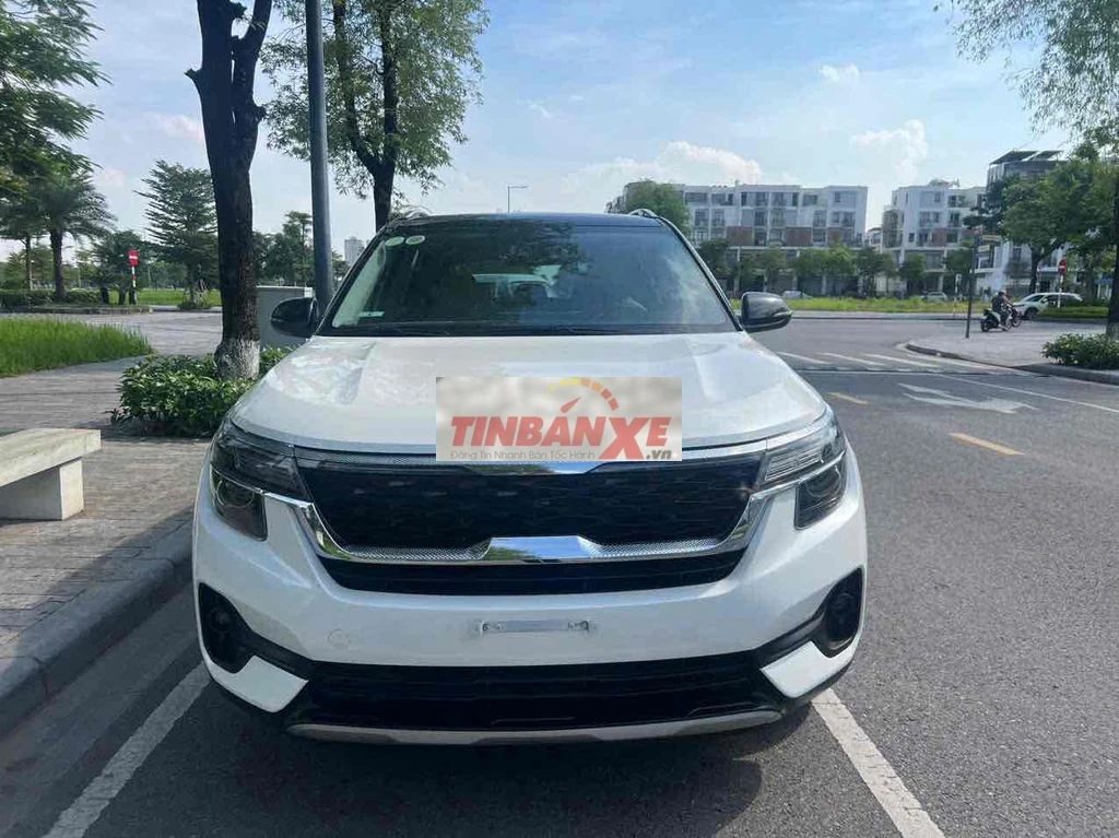 Kia Seltos Luxury 2020 67000 km Trắng