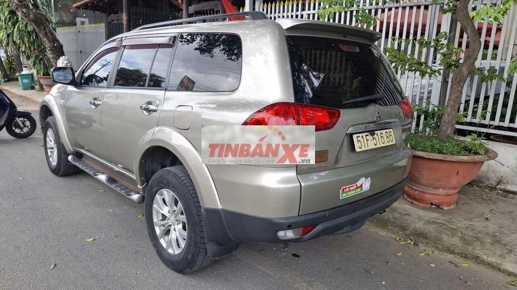 Mitsubishi Pajero Sport 2015 Dầu Vàng cát