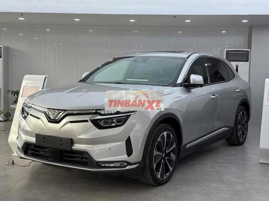 VF8 hỗ trợ vay đến 100% - xe sẵn giao ngay