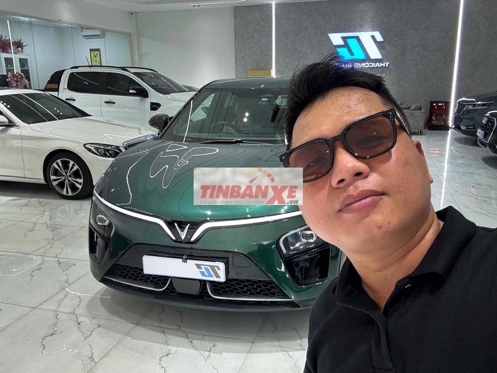 VinFast VF7 Plus 2024 Xanh Ngọc Lục Bảo 19.000km