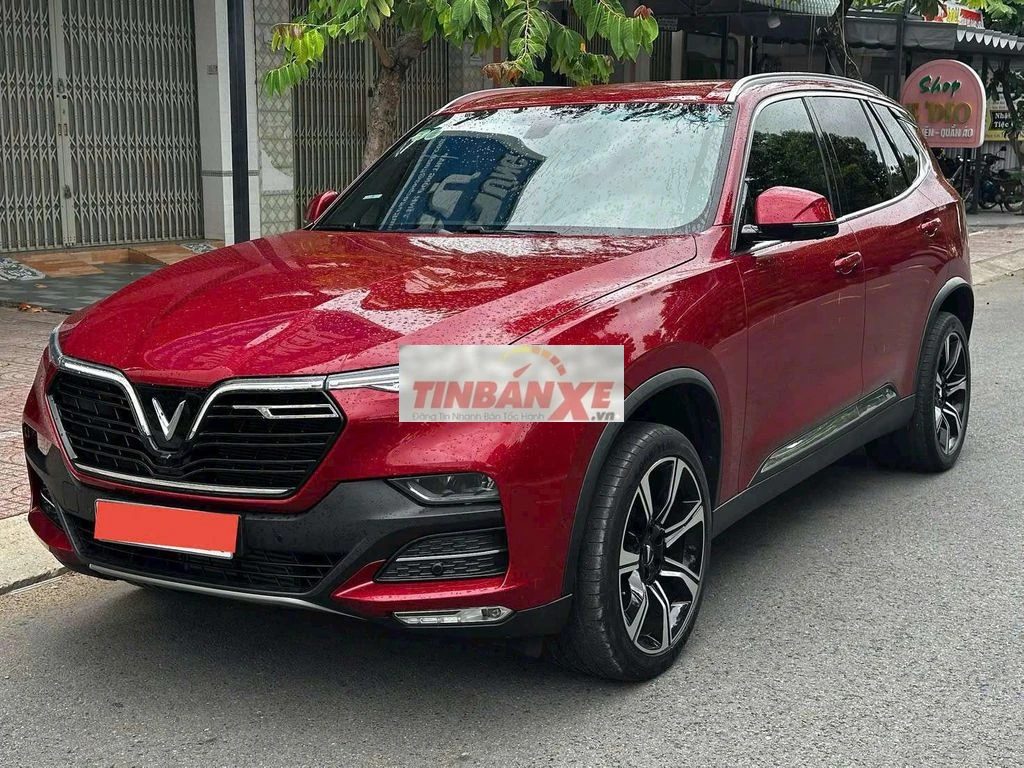 Xe hơn 1ty9 giờ còn dưới 600 Triệu. Sơn zin 99% ạ