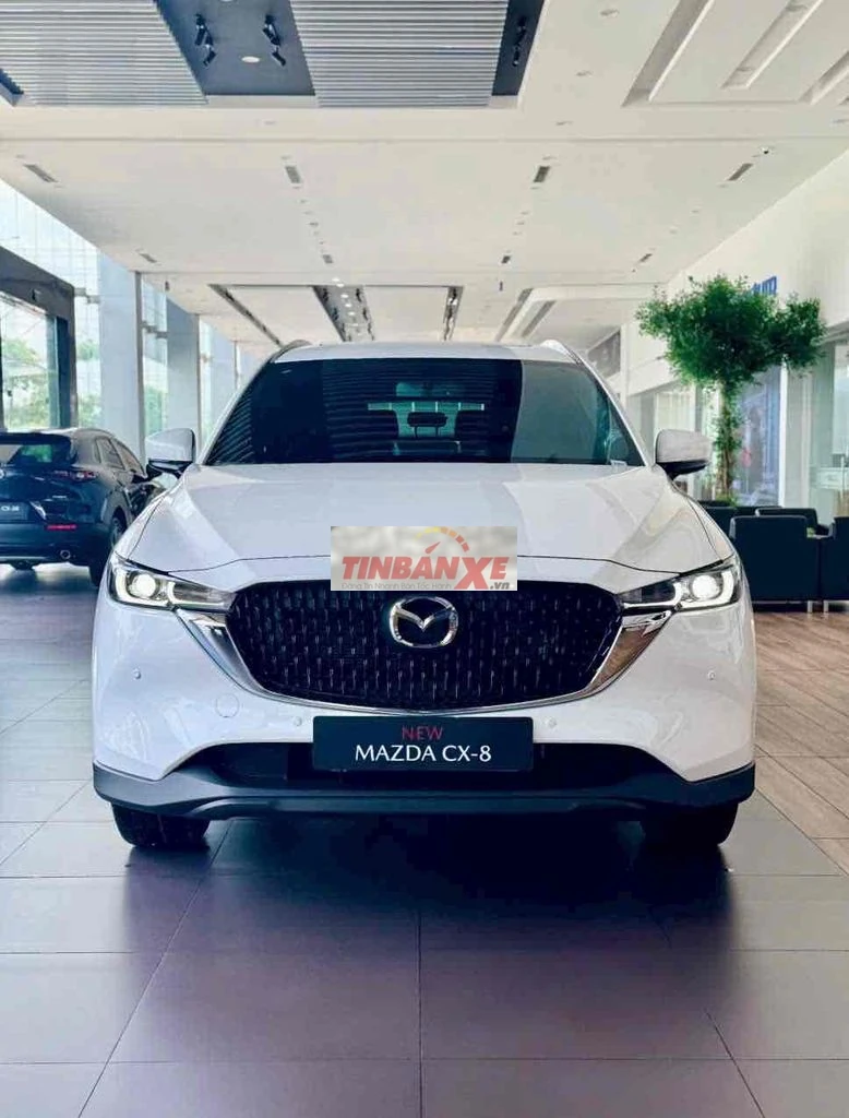 Mazda CX-8 Tặng Bảo hiểm vật chất, giảm giá sâu
