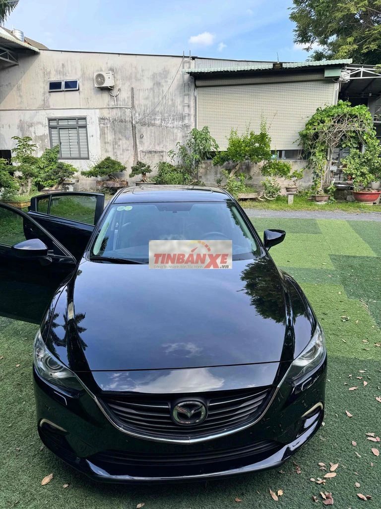 Mazda 6 Xăng màu Đen