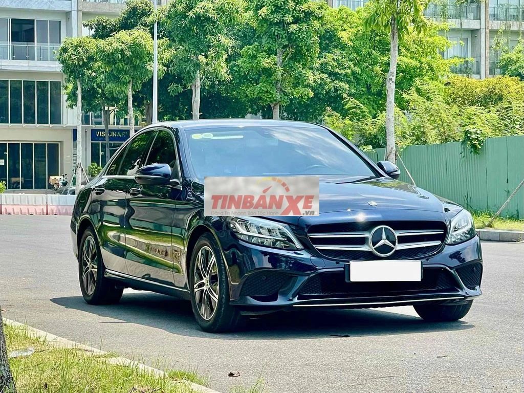 Mercedes C180 2020 Sedan Xanh đen 28.000km