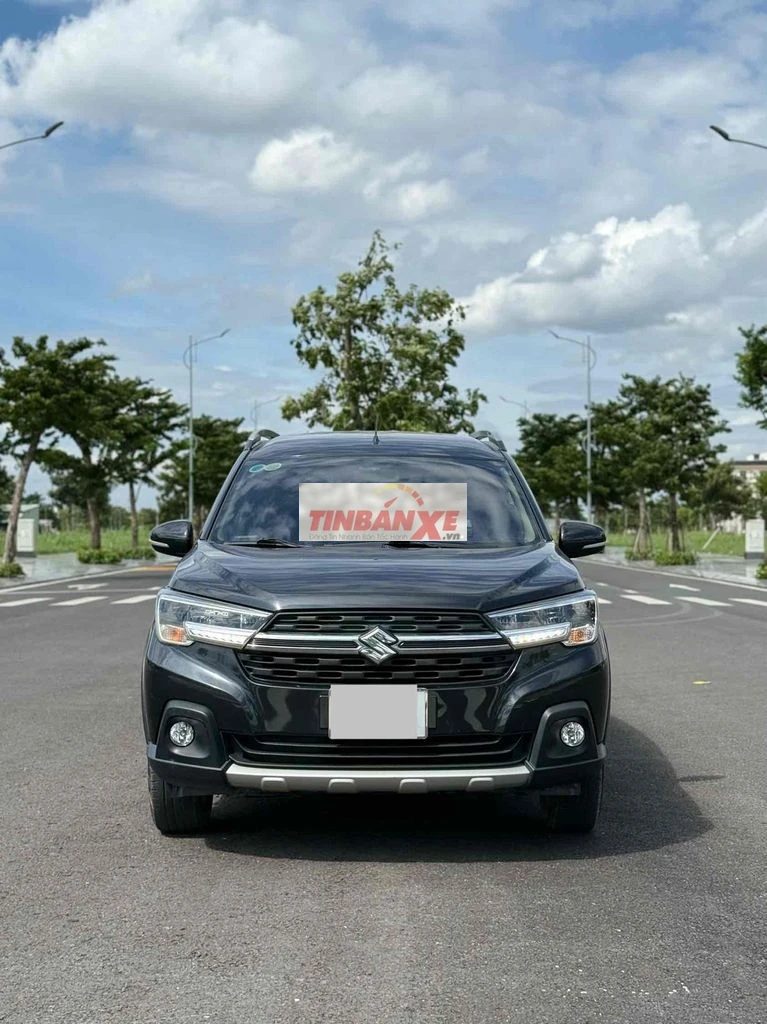 Suzuki XL7 2021 3v5km xe gia đình full ls hãng
