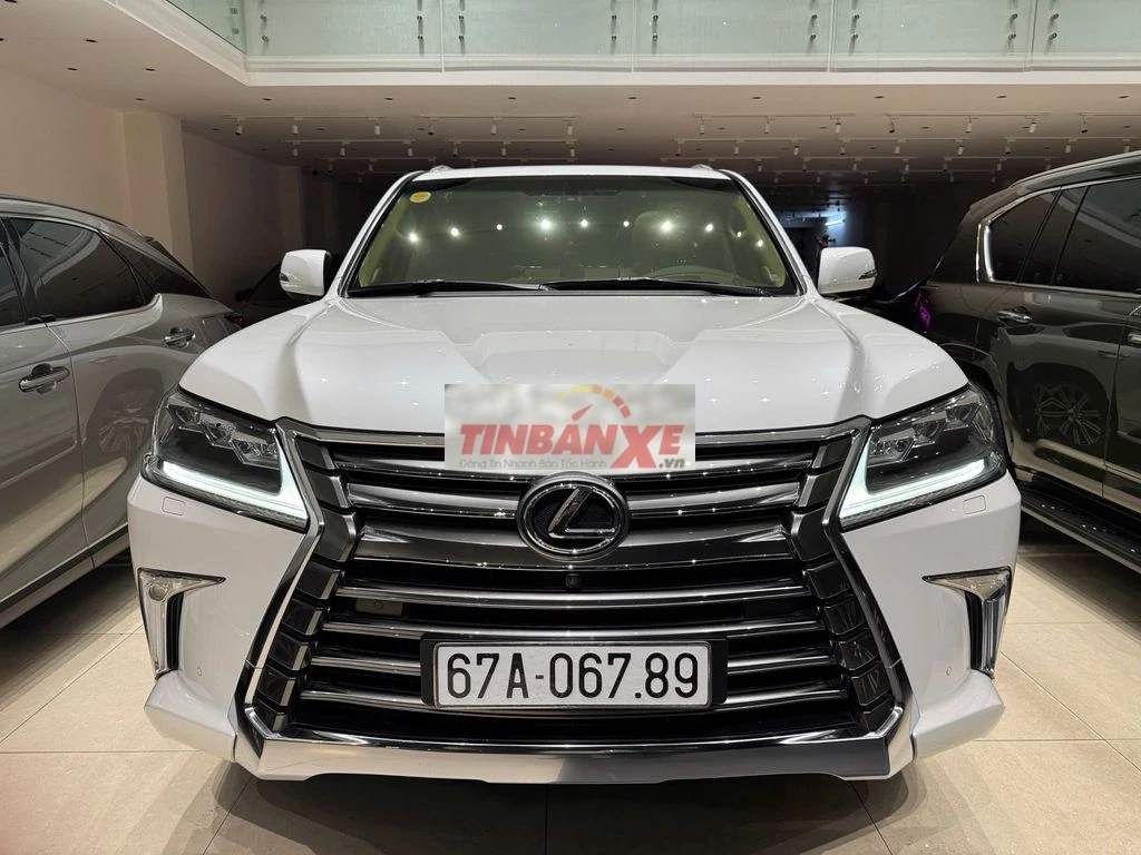 Lexus LX570 2018 Trắng Camay 59.000 km