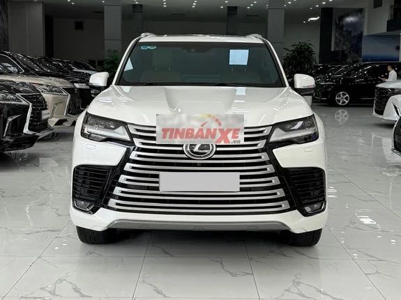 Lexus LX600 Urban 2023 Trắng 7 chỗ Nâu da bò