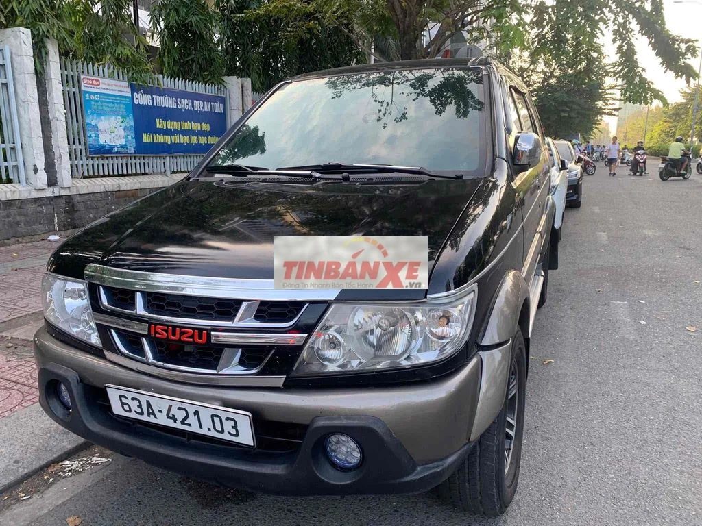 Isuzu Hilander 2008 Đen