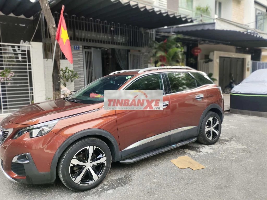 Peugeot 3008 Sports Turbo Nâu