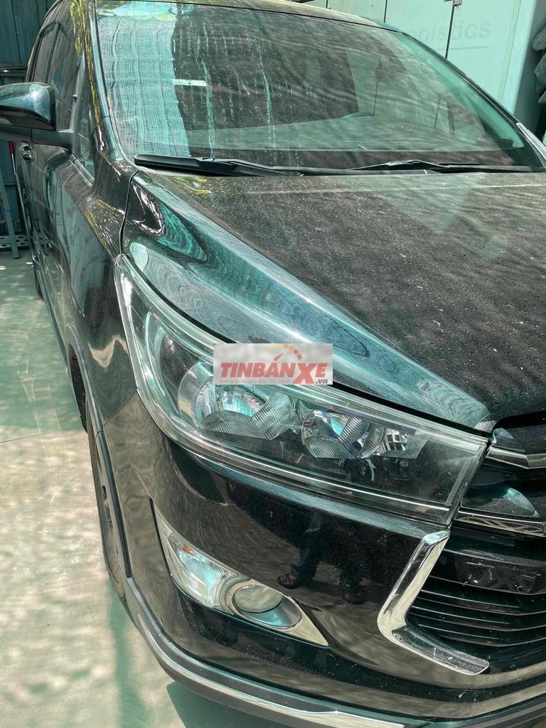 Innova venturer cuoi 2019, rất mới, cty ít đi.