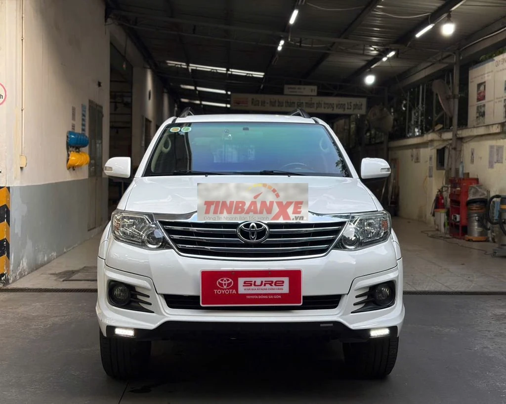 Fortuner trd 2016 trắng 110.360 km (giá còn giảm)